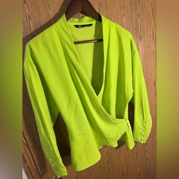 ZARA Double Breasted Lime Green Blouse - Picture 2 of 7